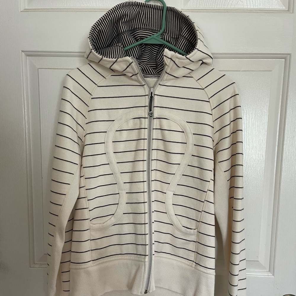 Lululwmon scuba hoodie